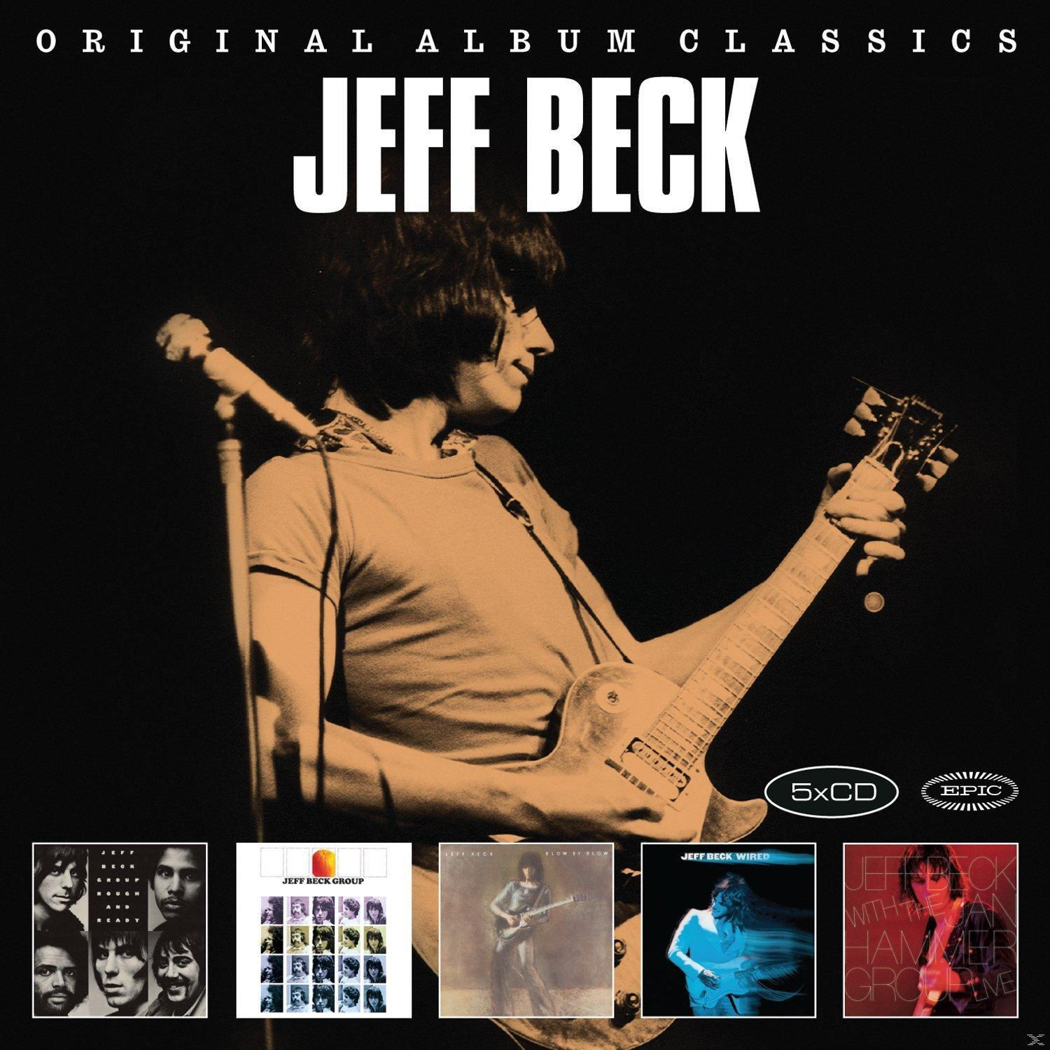Albumcover von Jeff Beck, der auf der Bühne Gitarre spielt. Mehrere kleinere Albumcover werden unten angezeigt.