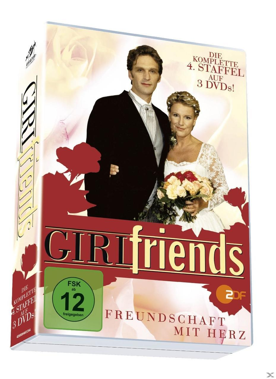 DVD-Cover für Girlfriends, ein Paar in Hochzeitskleidung, mit Blumen.