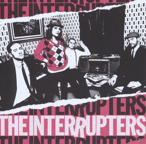 Albumcover: Bandmitglieder, schwarz-weiß, 'The Interrupters' in Pink geschrieben.