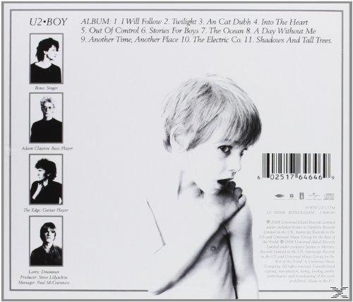 Die Rückseite des U2-Albums Boy. Es zeigt Bandmitglieder und Titelliste, mit einem jungen Mann auf dem Cover.