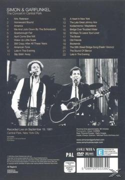 Rückseite der Konzert-DVD von Simon & Garfunkel. Zeigt ein Live-Konzertfoto und die Titelliste.