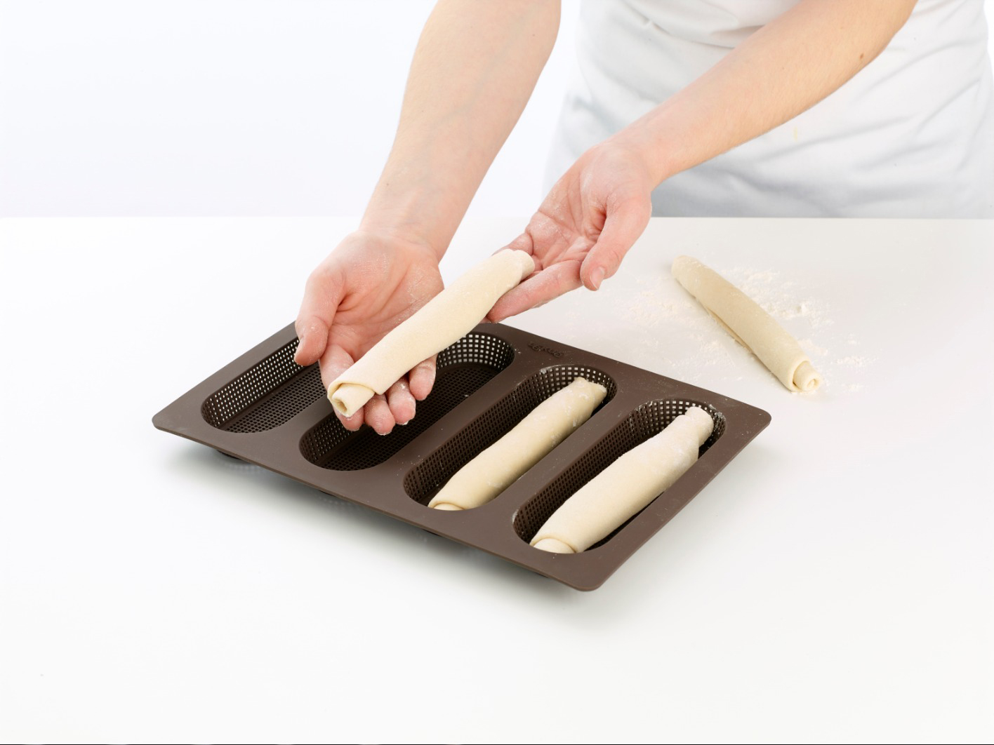 LEKUE 0203100M10M017 Mini Baguette Form
