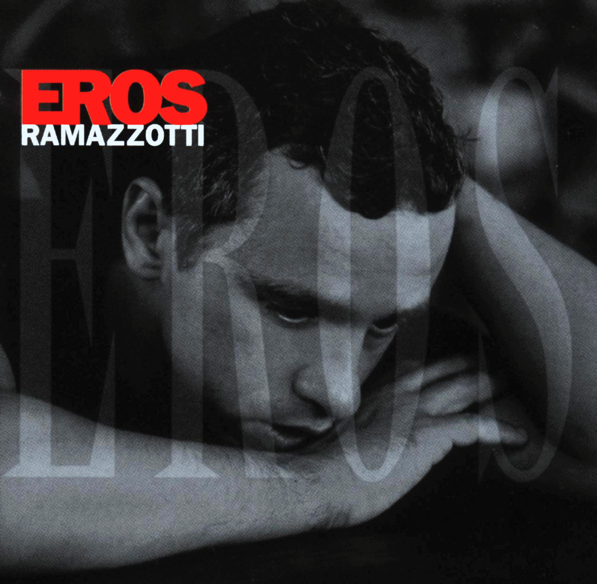 Albumcover: Ein Schwarz-Weiß-Bild eines Mannes mit dem Namen 'EROS RAMAZZOTTI'.