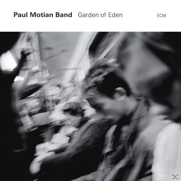 Paul Motian Band - Garden of Eden album borítója, emberek homályos fotójával.