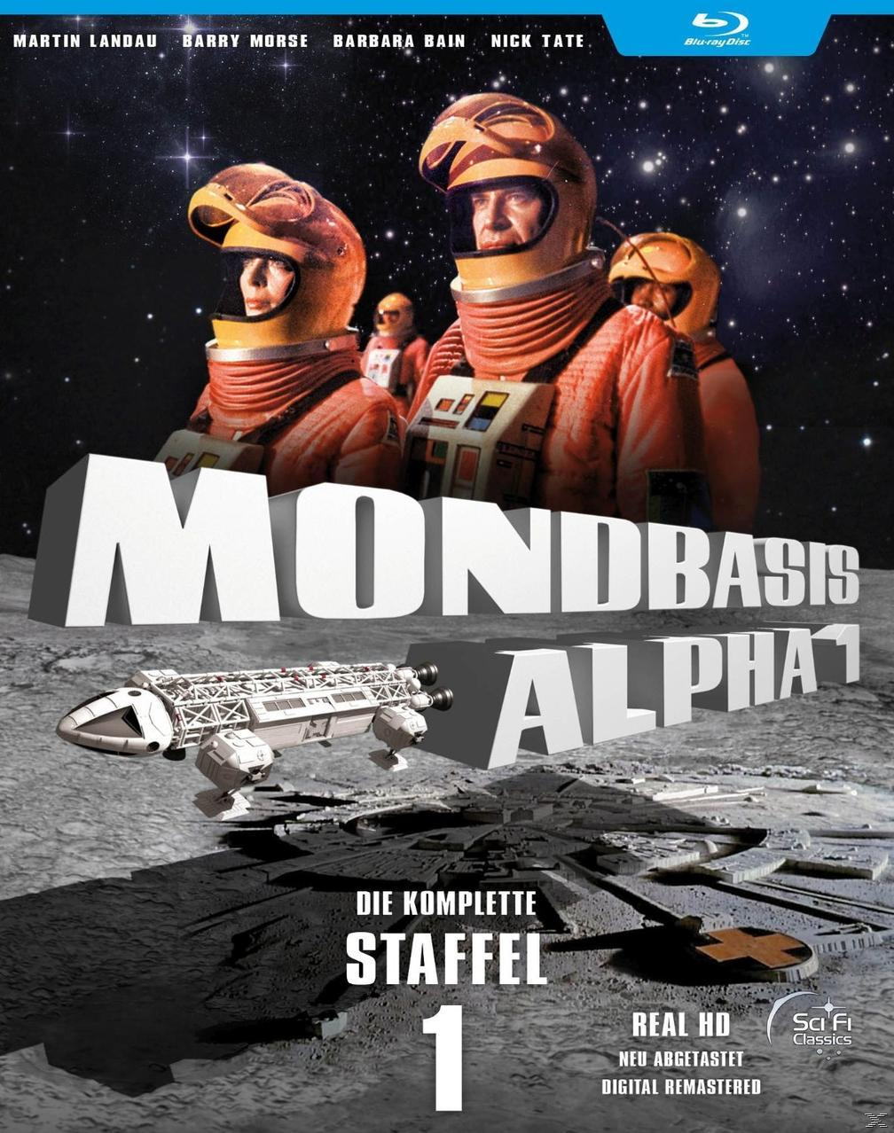 Filmcover; Weltraumcrew in orangefarbenen Anzügen, Titel 'MONDBASIS ALPHA 1'.