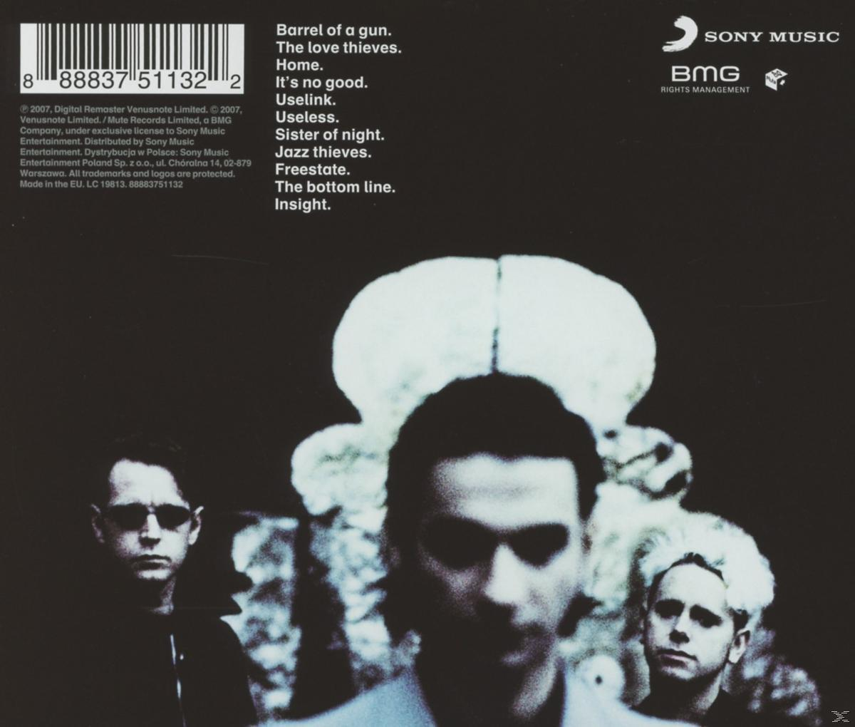 Albumcover mit drei Männern im Vordergrund, mit einer Liste von Titeln und Credits.