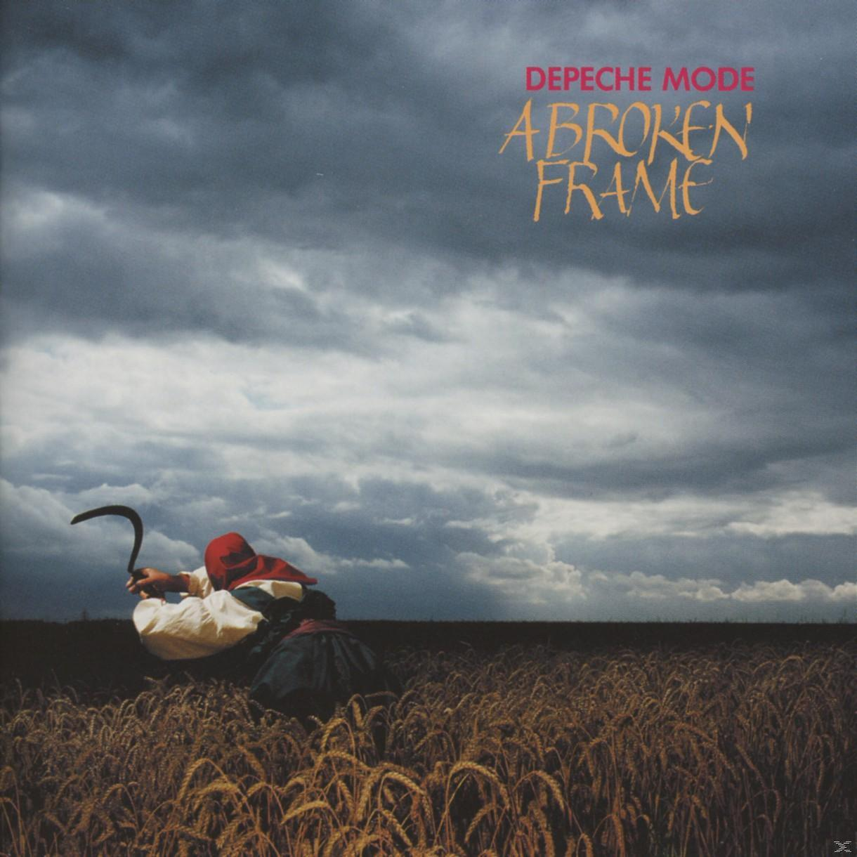 Albumcover. Eine Person mit rotem Hut in einem Weizenfeld, hält eine Sense. Bewölkter Himmel.