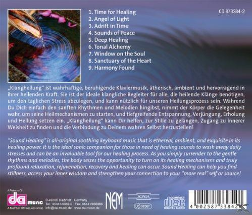 CD-Cover mit Text: Sound Healing. Text über Heilung und Musik. Wasser mit Wellen wird gezeigt.