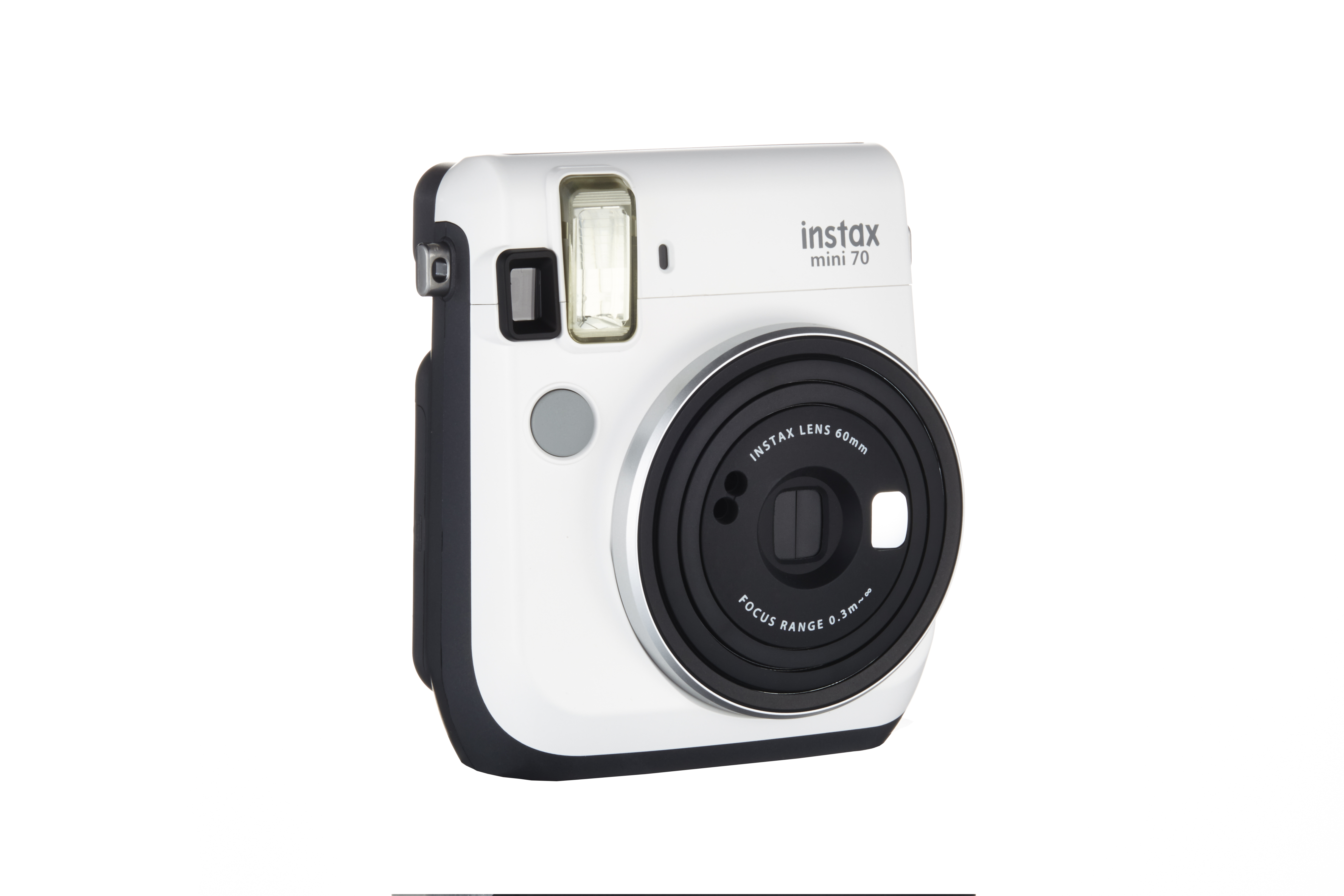 Weiße Instax Mini 70 Kamera, weißes Gehäuse, schwarzes Objektiv. Das Objektiv hat einen Ring zur Fokuseinstellung.