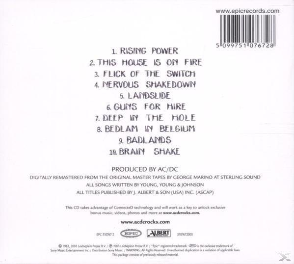 Die Rückseite einer CD mit Titelliste und dem AC/DC-Logo. Der Text ist schwarz auf weißem Hintergrund.