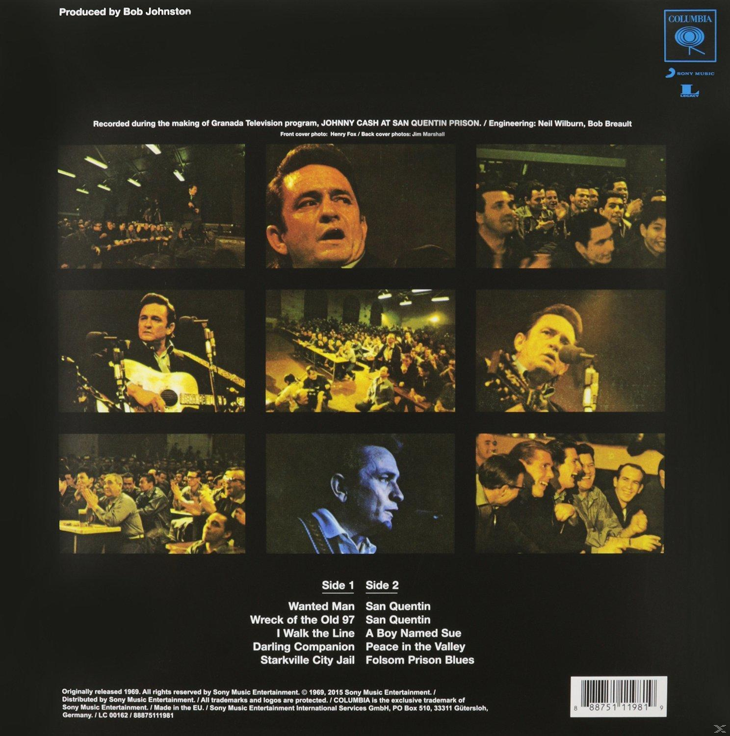 Albumcover mit verschiedenen Fotos von Johnny Cash, der auf der Bühne auftritt, mit Text über das Album.
