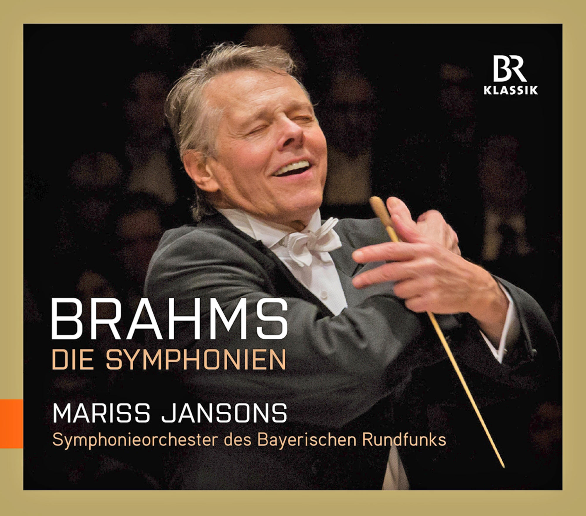 Albumcover: Porträt eines Dirigenten mit Taktstock. Text: Brahms Die Symphonien, Mariss Jansons.