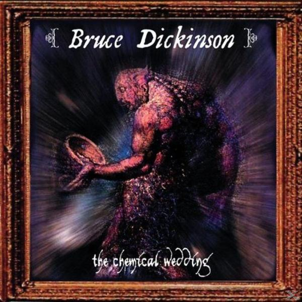 Albumcover mit Bruce Dickinson, der einen Spiegel hält, und Text 'the chemical wedding'.