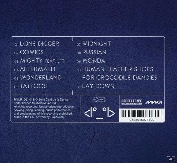 Album-Trackliste auf blauem Hintergrund. Titel sind Lone Digger, Comics und Wonderland. Urheberrechtliche Informationen und Barcode sind ebenfalls vorhanden.