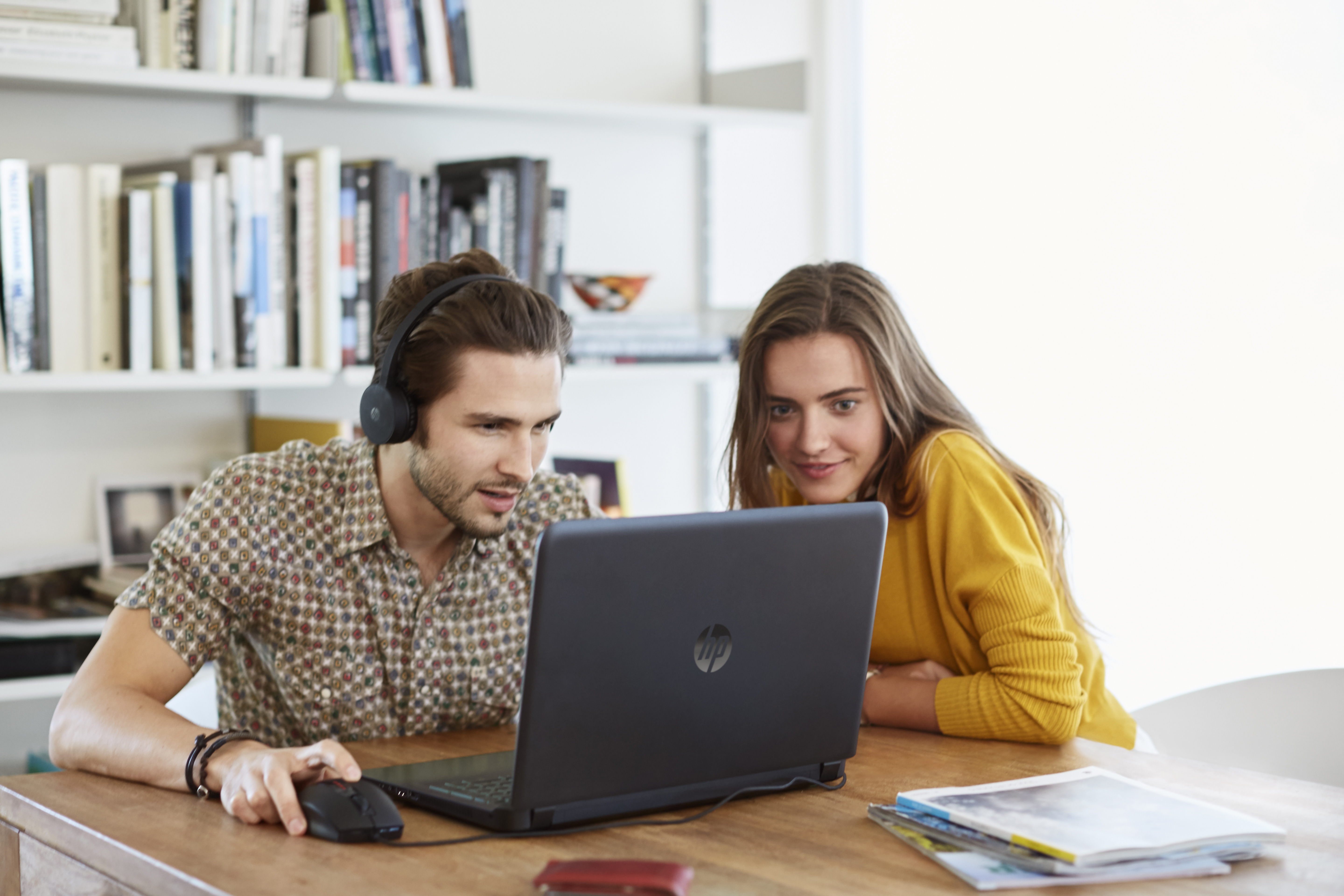 HP Pavilion 15-AK031NG - 15,6 Zoll - Intel® Core™ i7 i7-6700HQ - 8 GB - 1 TB - NVIDIA GeForce® GTX 950 - Windows 10 Home (64 Bit)