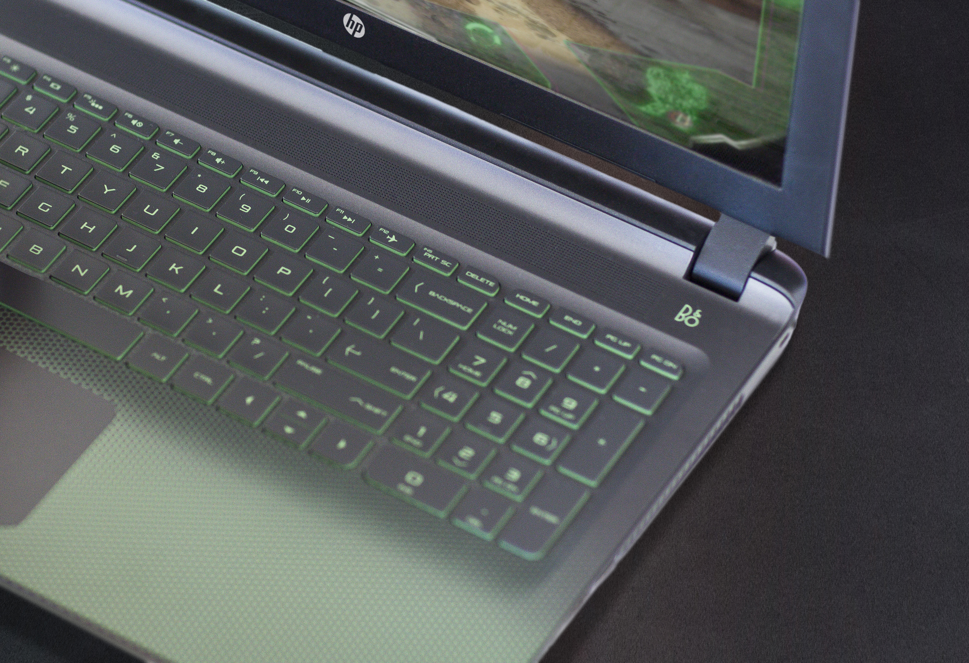 HP Pavilion 15-AK031NG - 15,6 Zoll - Intel® Core™ i7 i7-6700HQ - 8 GB - 1 TB - NVIDIA GeForce® GTX 950 - Windows 10 Home (64 Bit)