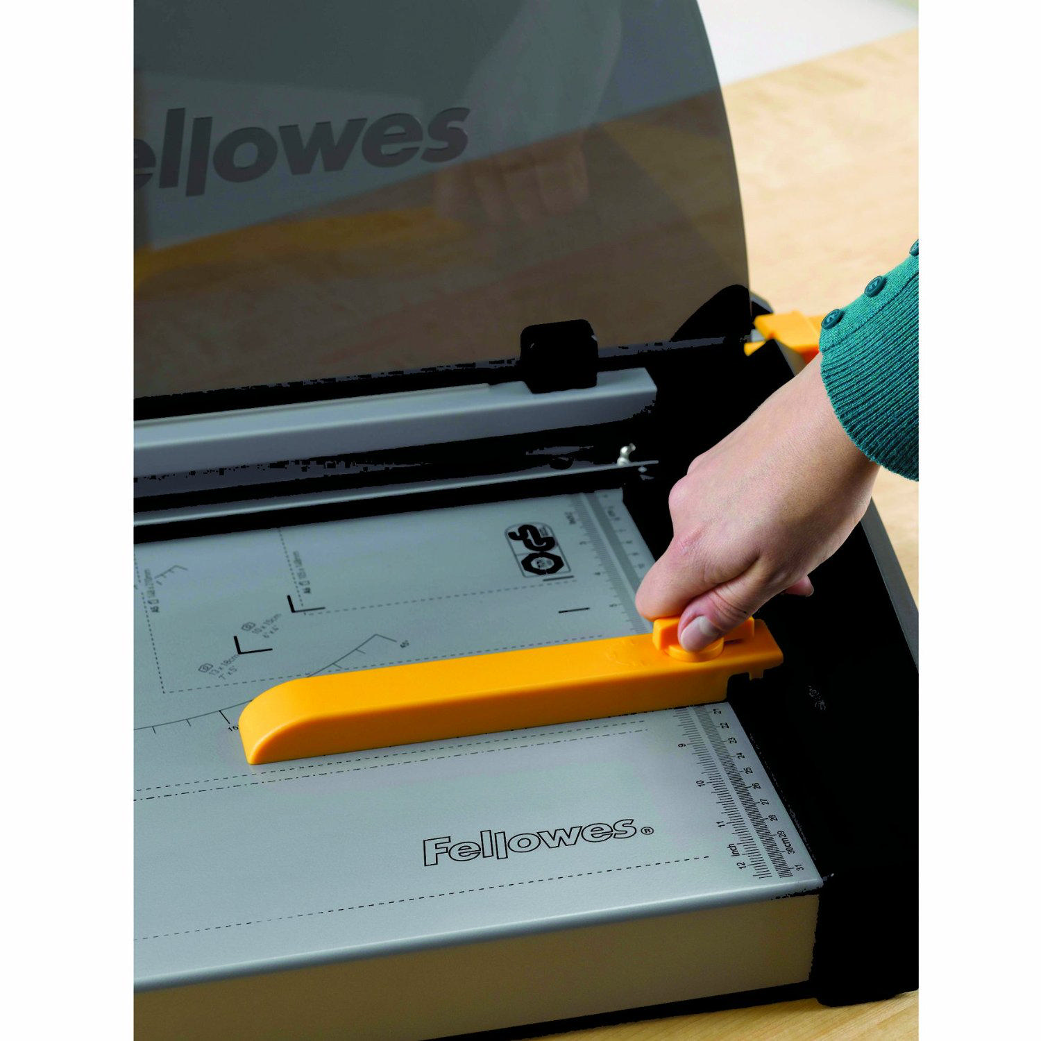 FELLOWES Kollu Giyotin Plasma A4