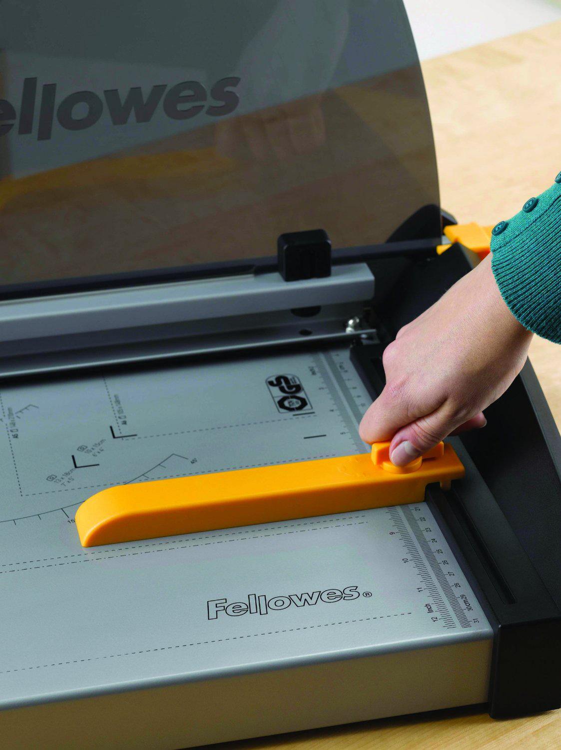 FELLOWES Kollu Giyotin Plasma A3