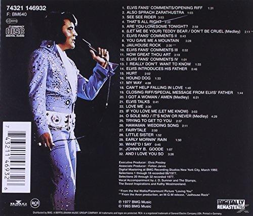 CD-Cover mit Elvis Presley in glitzerndem Anzug, Mikrofon, Trackliste.