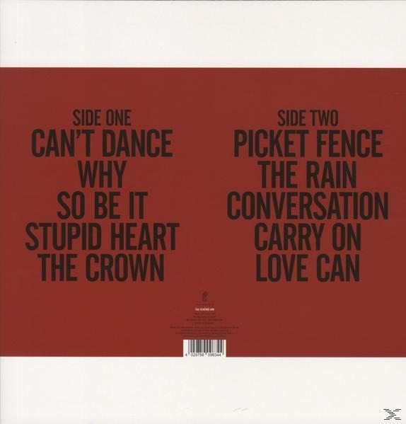 CD-Cover mit Songtiteln. Rote und weiße Farben. Schwarzer Text. Zwei Spalten mit Titeln.