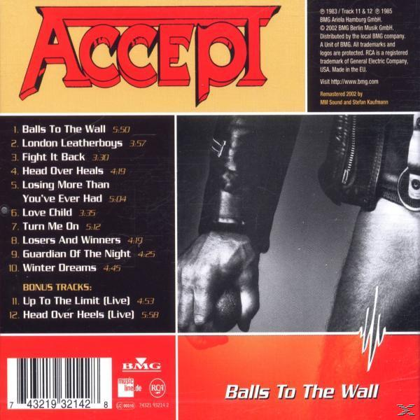 Albumcover für 'Accept' mit Hand, Bandnamen, Titelliste und Musikdetails.
