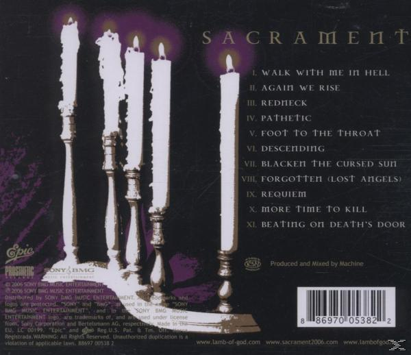 CD-Cover mit Kerzen und einer Titelliste. Das Album heißt 'Sacrament' von Lamb of God.