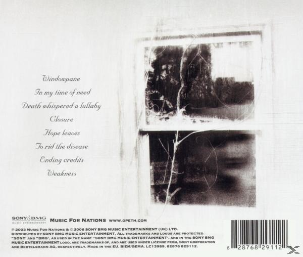 CD-Rückseite mit Text. Ein Fensterrahmen ist sichtbar. Ein Graustufenbild mit Text auf weißem Hintergrund.