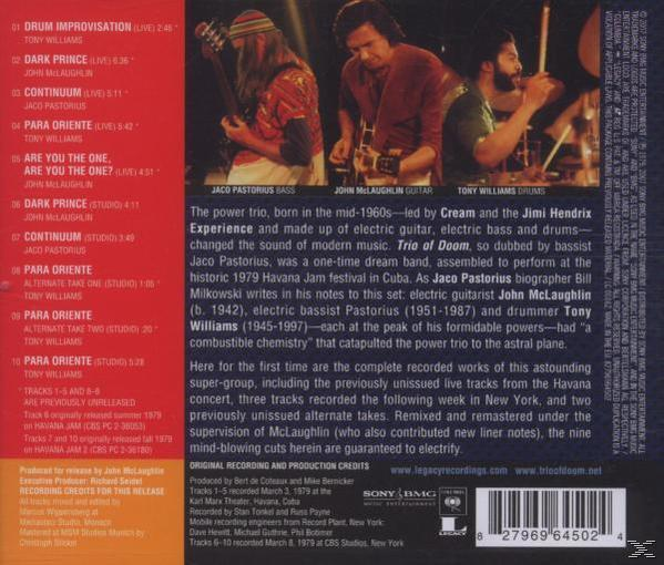 Albumcover. Drei Musiker spielen Instrumente. Text, der die Produktion des Albums und unveröffentlichte Titel beschreibt.