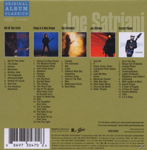 Albumcover mit mehreren Albumcovern, Text.