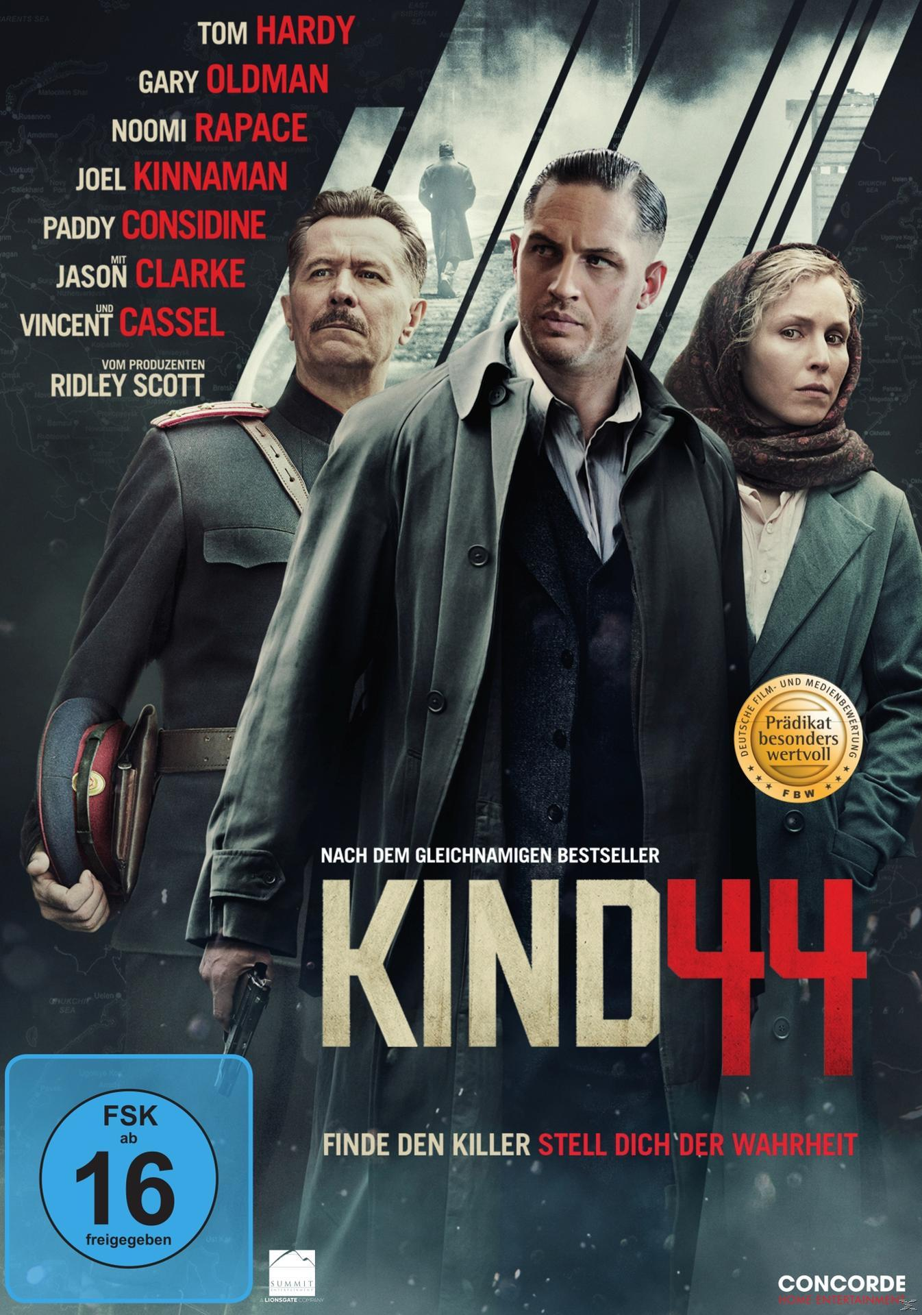 Kinoposter für Kind 44. Drei Personen stehen vor einem Stadtbild. Tom Hardy steht im Zentrum.