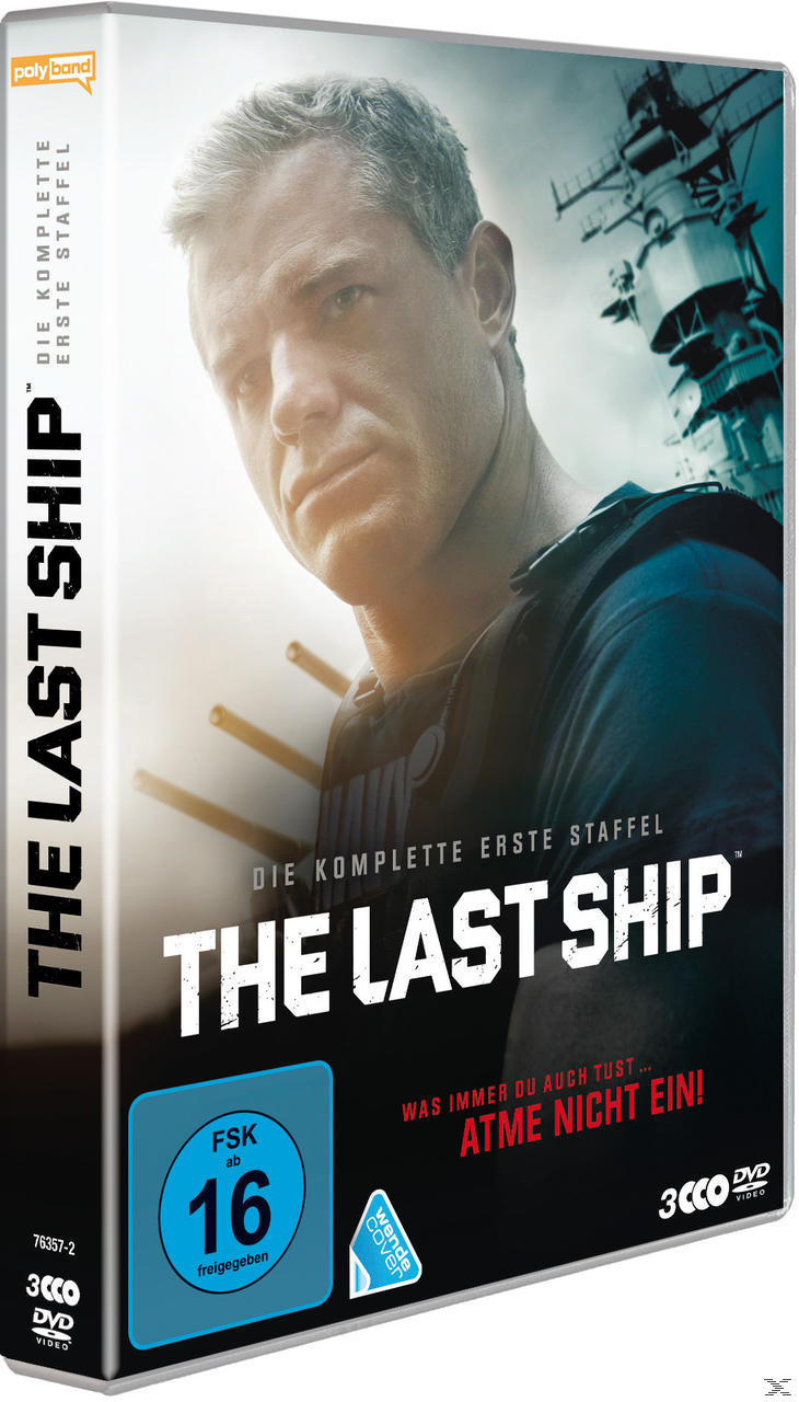 DVD-Cover, Mann auf einem Schiff, deutscher Text, Schiff im Hintergrund, blau und weiß.