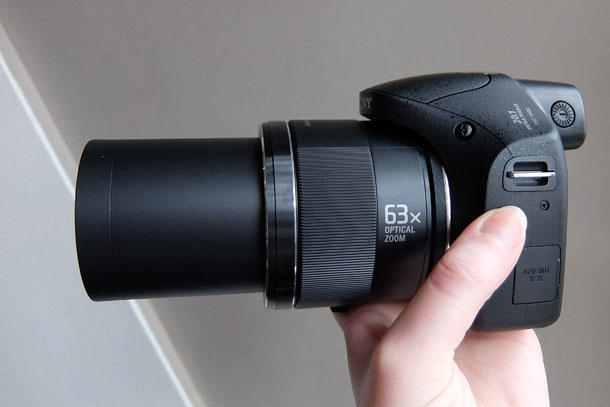 SONY DSC H400 20,1 MP 3 inç Ekran 63x Optik Zoom Dijital Kompakt Fotoğraf Makinesi Siyah