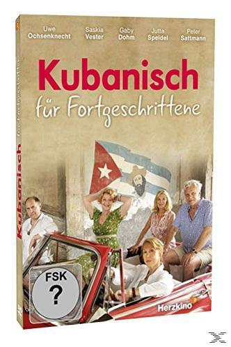 DVD-Cover. Titel: Kubanisch für Fortgeschrittene. Schauspieler in rotem Auto, Kubanische Flagge im Hintergrund.