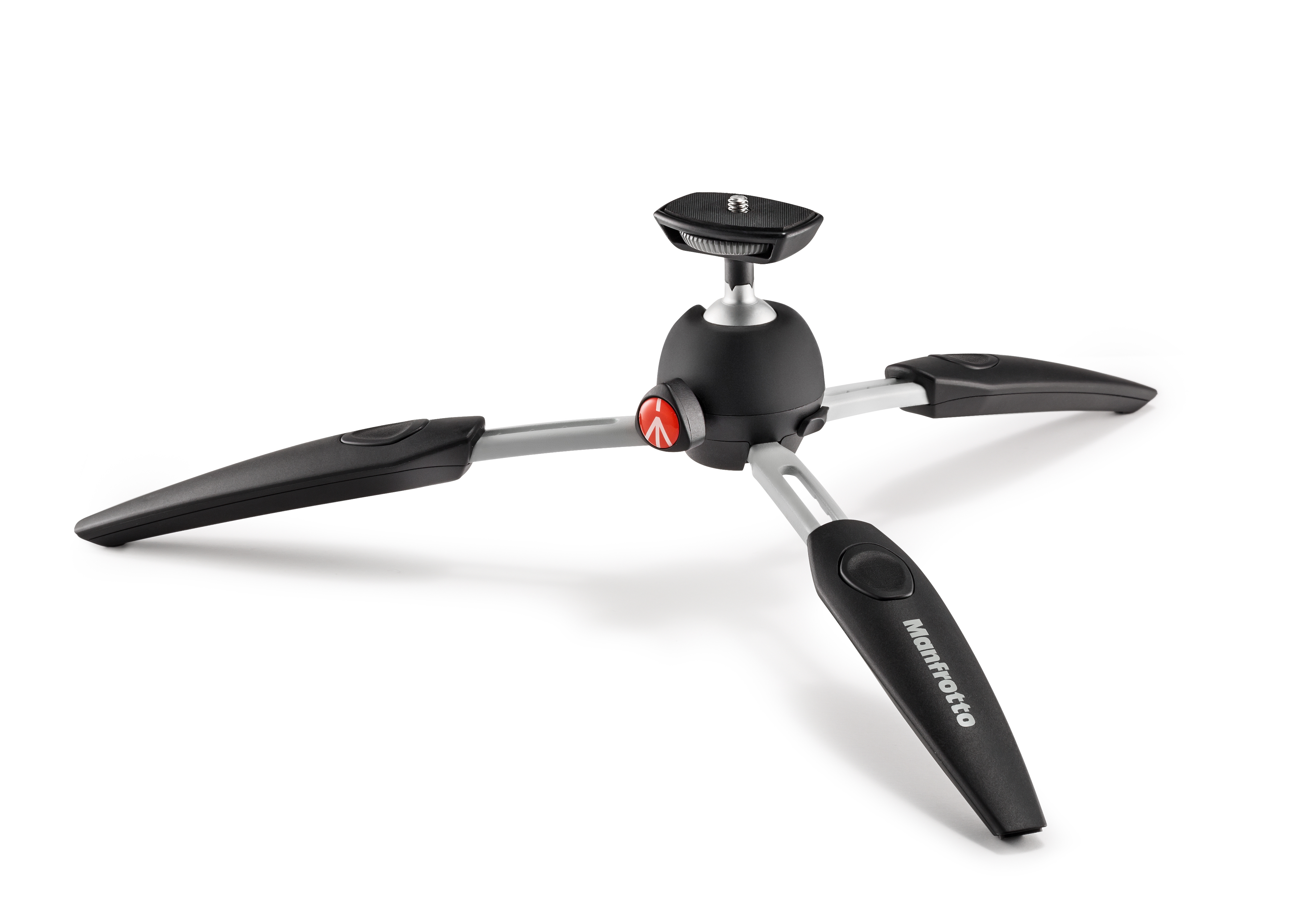 Schwarzes Stativ mit silbernen Beinen auf weißem Hintergrund. Manfrotto-Logo sichtbar.