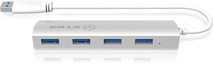 Hub USB argenté avec quatre ports et un câble blanc. Marque : Icy Box. Fond blanc.