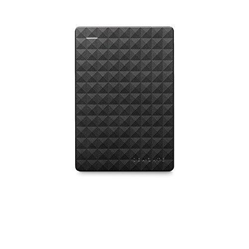 Siyah, dokulu bir harici sabit disk. Seagate logosu ile dikdörtgen şeklinde.