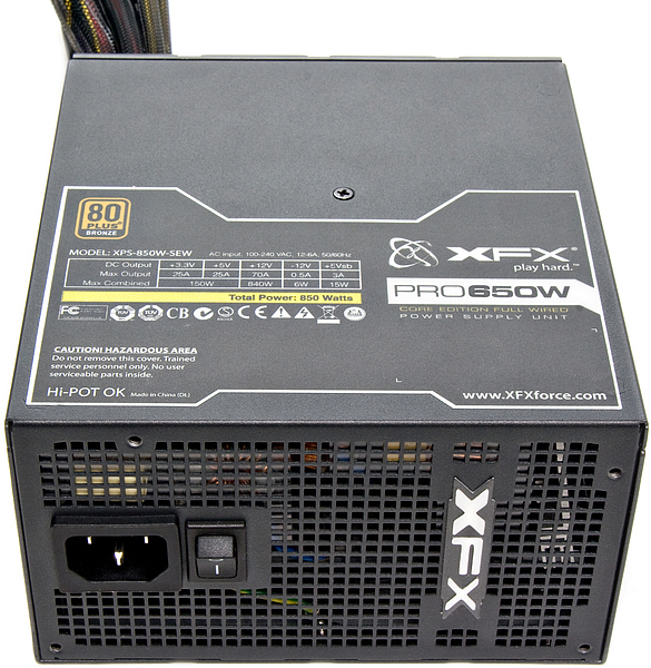 XFX P1650XNLB9 Netzteil