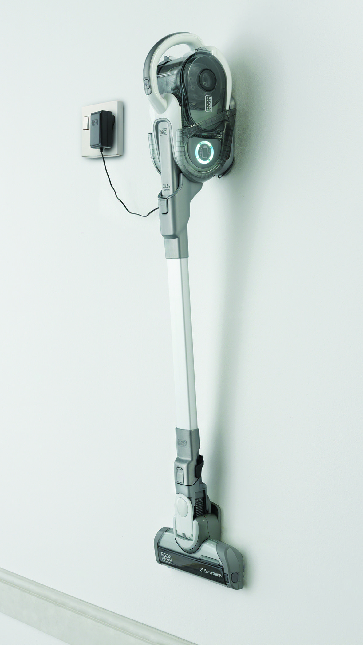 BLACK & DECKER ORA HVFE2150L 21.6V/40W Li-ion Dikey 12 Siklonik Filtre Sistemli Şarjlı Süpürge
