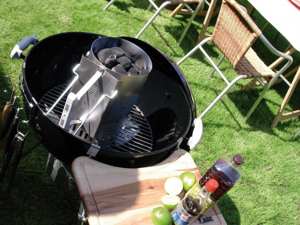 WEBER Tutuşturma Seti: Tutuşturma Bacası + 2 kg Long Lasting Premium Briketi
