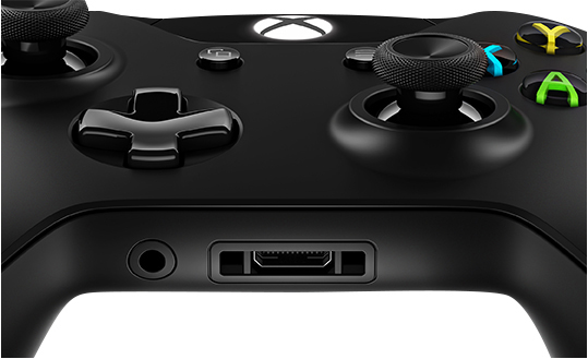 MICROSOFT Xbox One Wireless Controller + Play & Charge Kit Zubehörpaket Schwarz für Xbox One