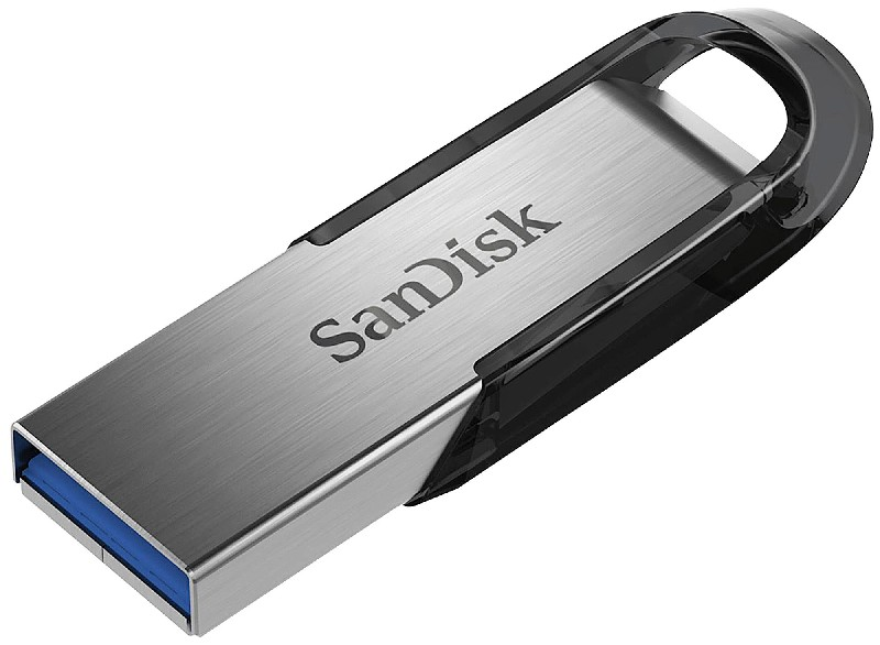 Ein silberner USB-Stick mit schwarzer Kappe. Der Markenname 'SanDisk' ist auf dem Laufwerk aufgedruckt.