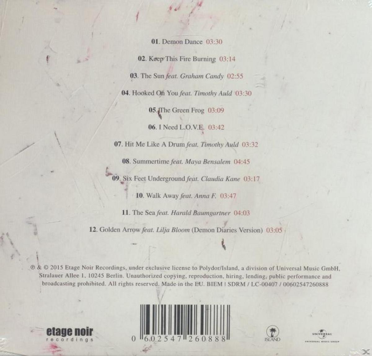 Album-Rückseite mit Trackliste, Copyright-Informationen und Barcode, auf grauem Hintergrund.