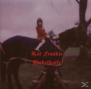 Ein Vintage-Foto eines Kindes, das ein Pferd reitet, mit Textüberlagerung.