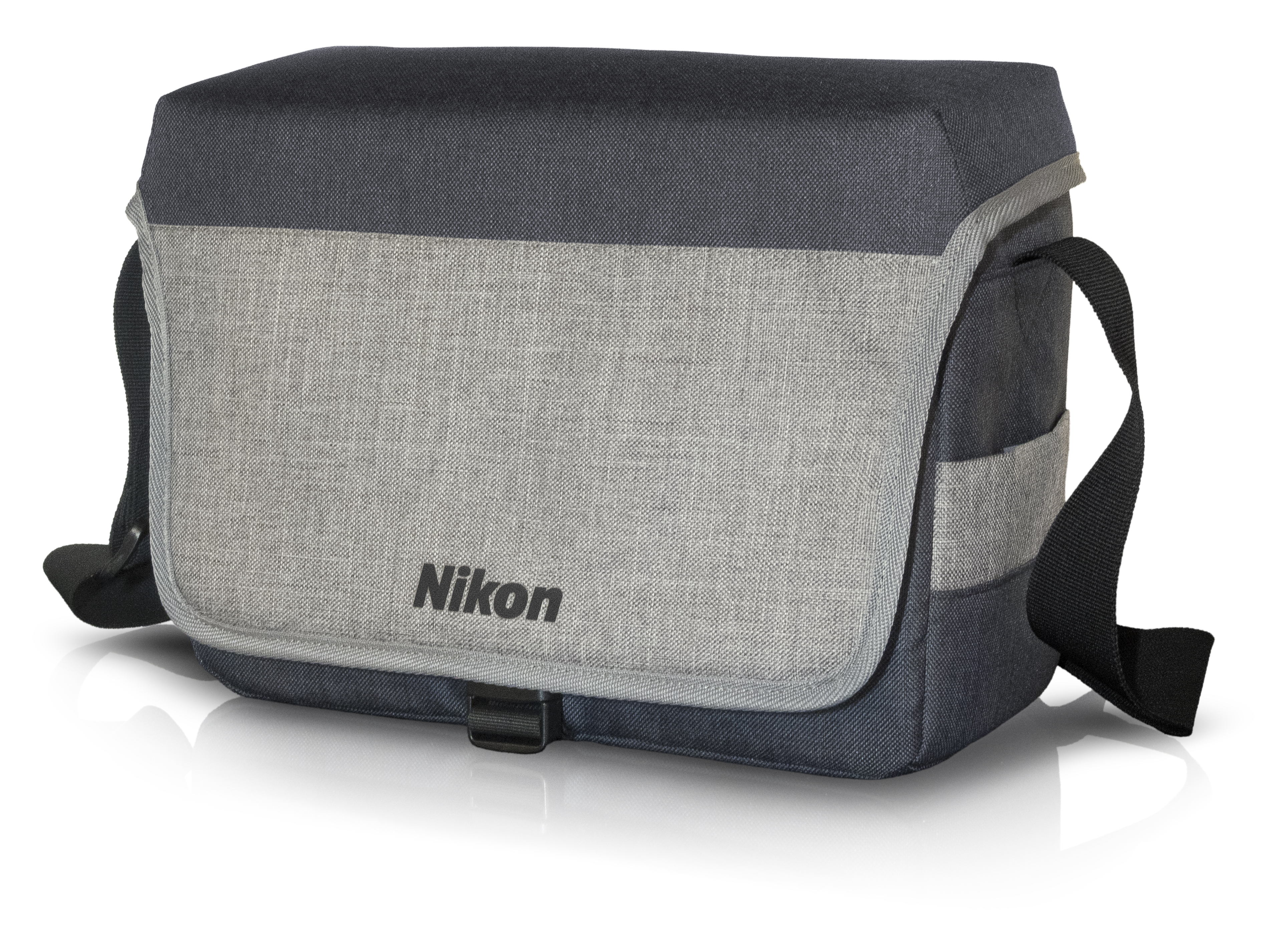 NIKON D3300 inkl. Objektiv AF-P VR DX 18-55mm + 2. Akku + Nikon Tasche + Speicherkarte