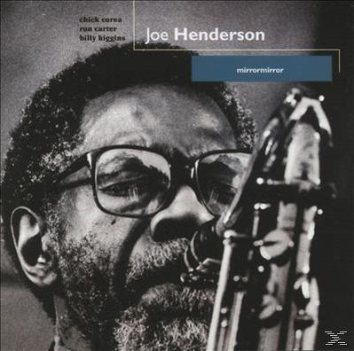 Schwarz-Weiß-Albumcover von Joe Henderson. Nahaufnahme seines Gesichts mit Brille und Saxophon.