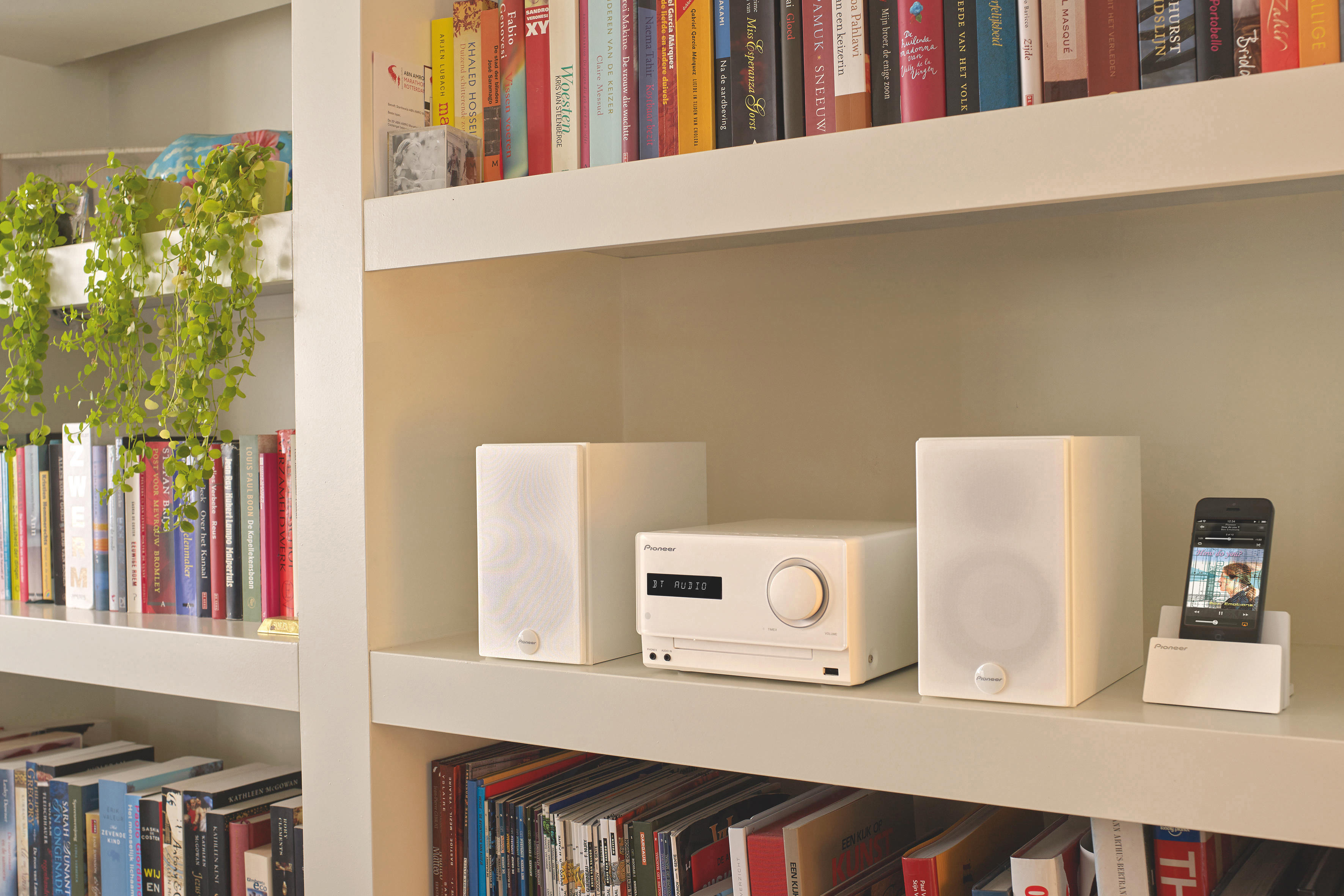 PIONEER X-CM32BTD Kompaktanlage (iPod Steuerung=direkte Steuerung, Weiß)