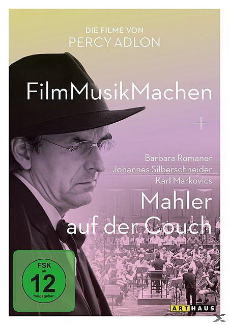 Filmposter mit einem Mann mit Hut und Orchester im Hintergrund.