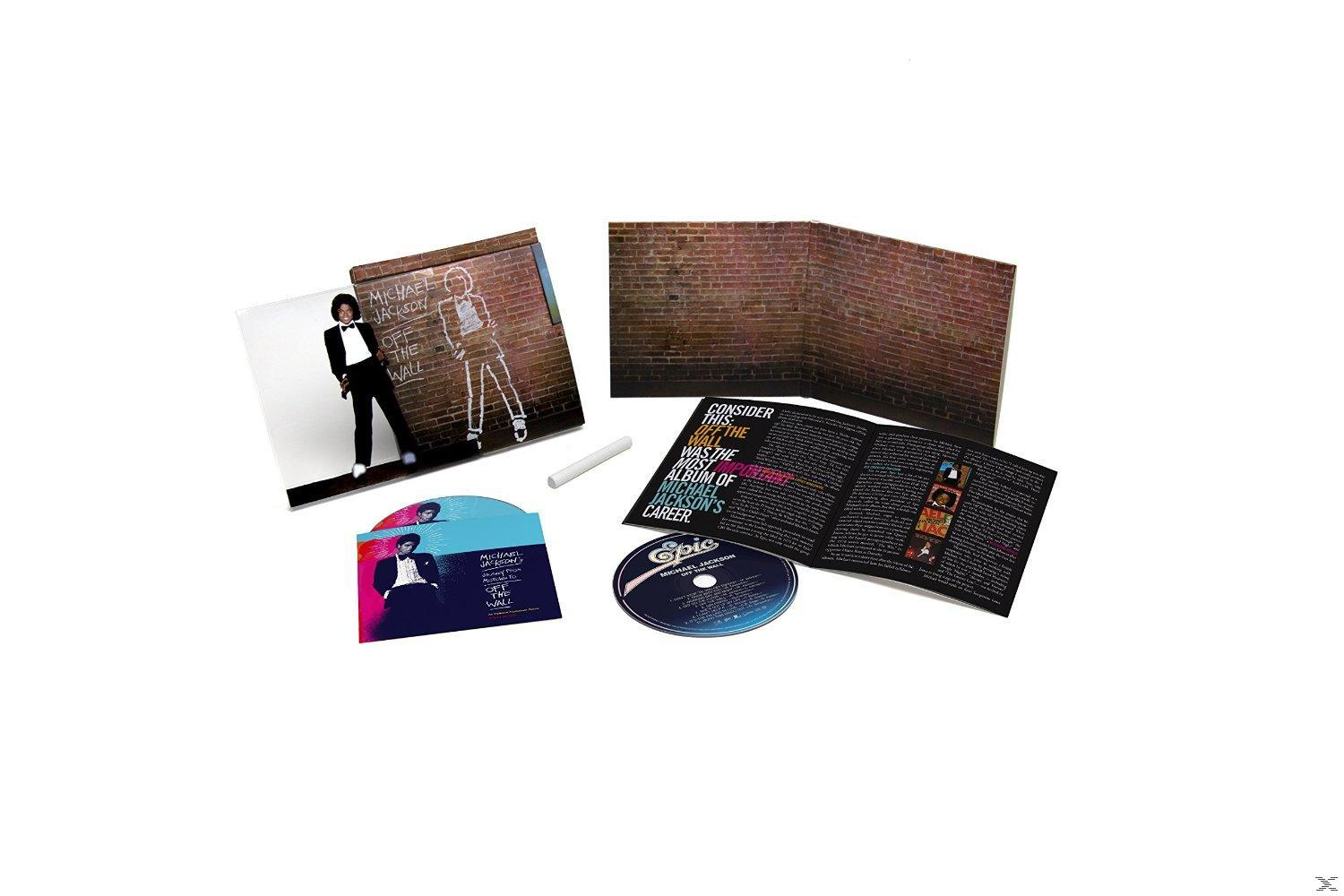 Michael Jackson album. CD és füzet képekkel. Fehér háttér.
