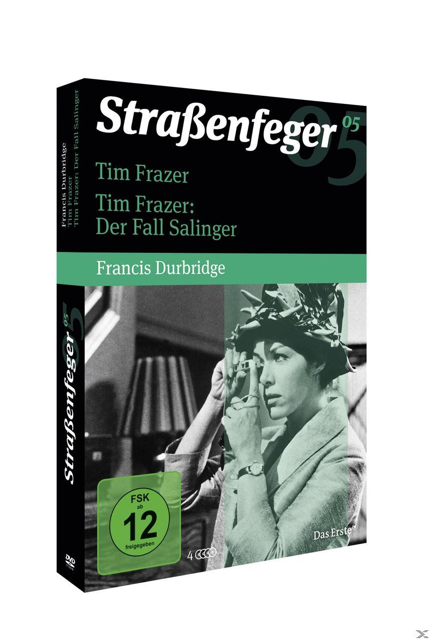 DVD-Cover: Straußenfeger 05, mit einer Frau, die eine Kamera hält, und einem Schwarz-Weiß-Bildhintergrund.