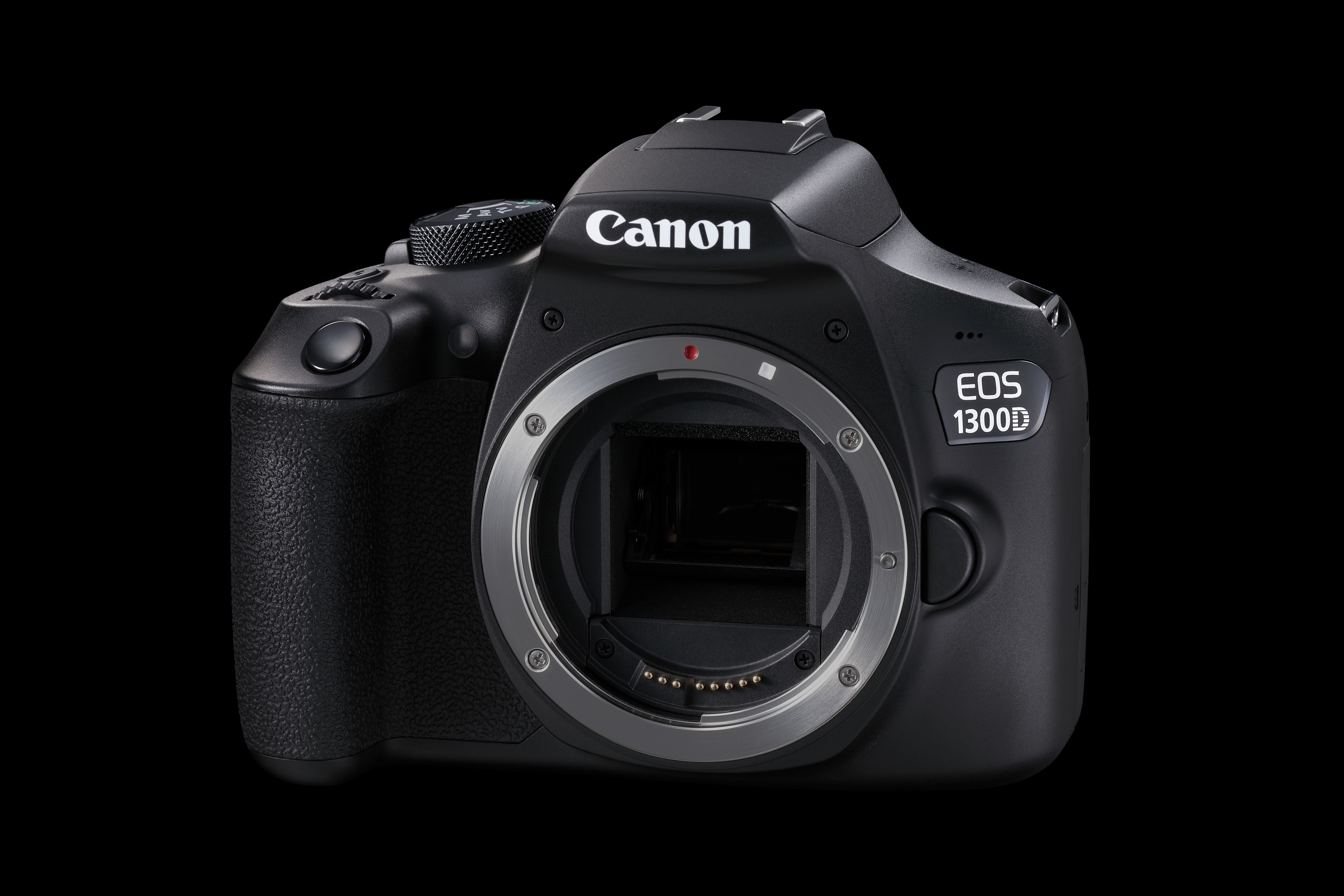 CANON EOS 1300 D + 18-135MM IS II Spiegelreflexkamera, 18 Megapixel, 18-135 mm Objektiv (IS), WLAN, Schwarz